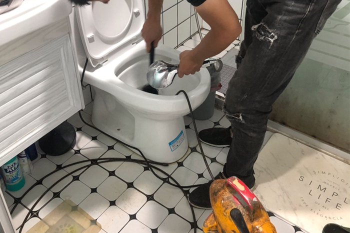 下谷坪土家族乡疏通下水道