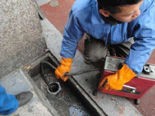 下谷坪土家族乡疏通下水道